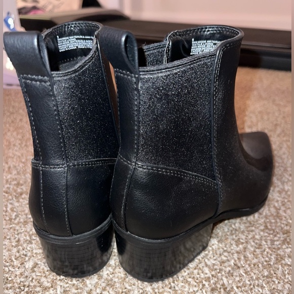 Black booties - Picture 3 of 3